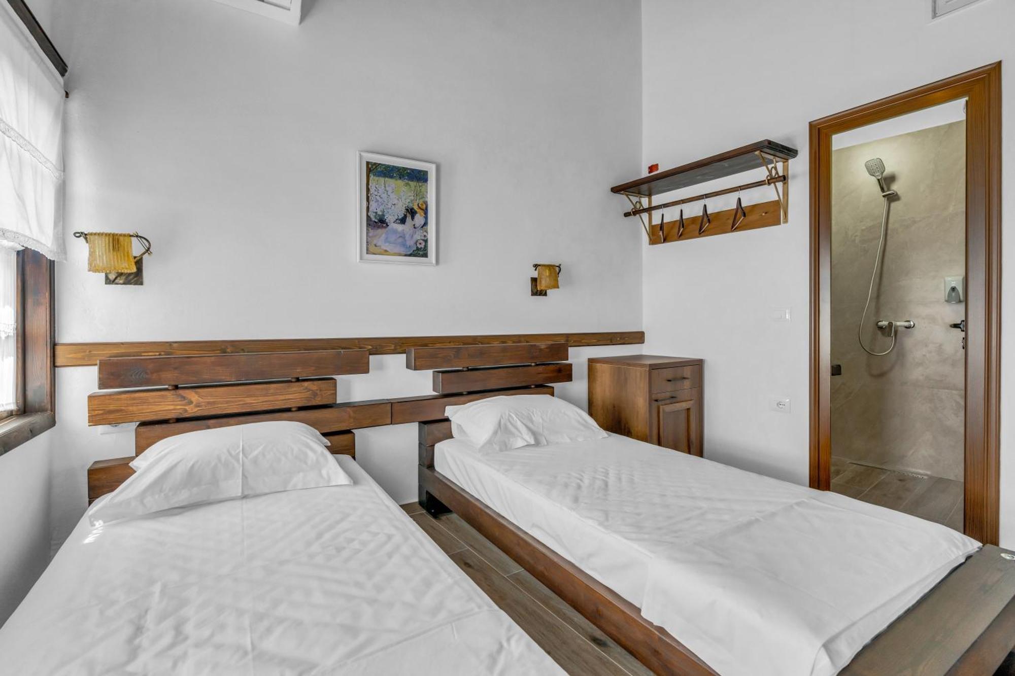 Hotel Bohem Berat Exterior photo