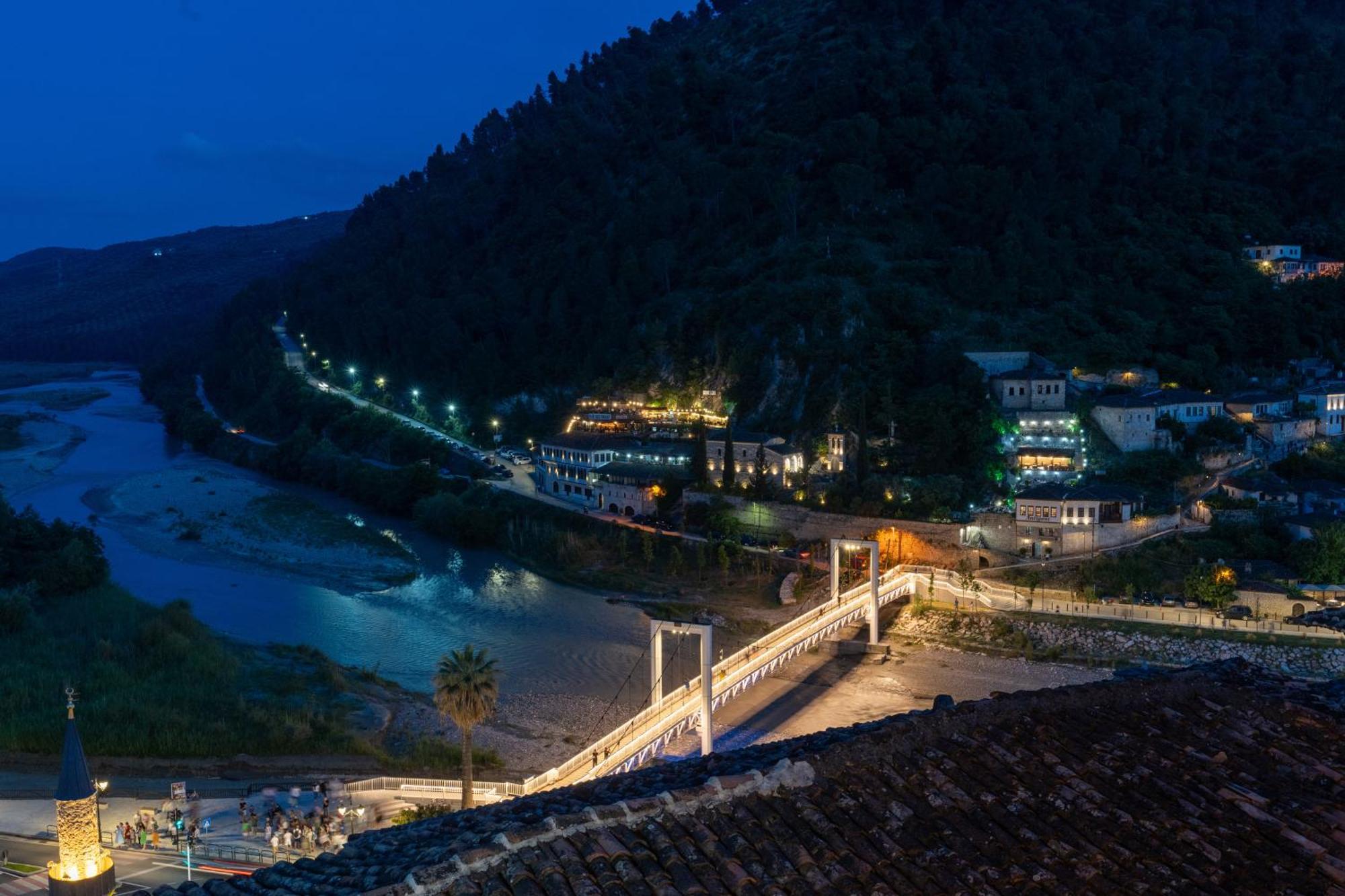 Hotel Bohem Berat Exterior photo
