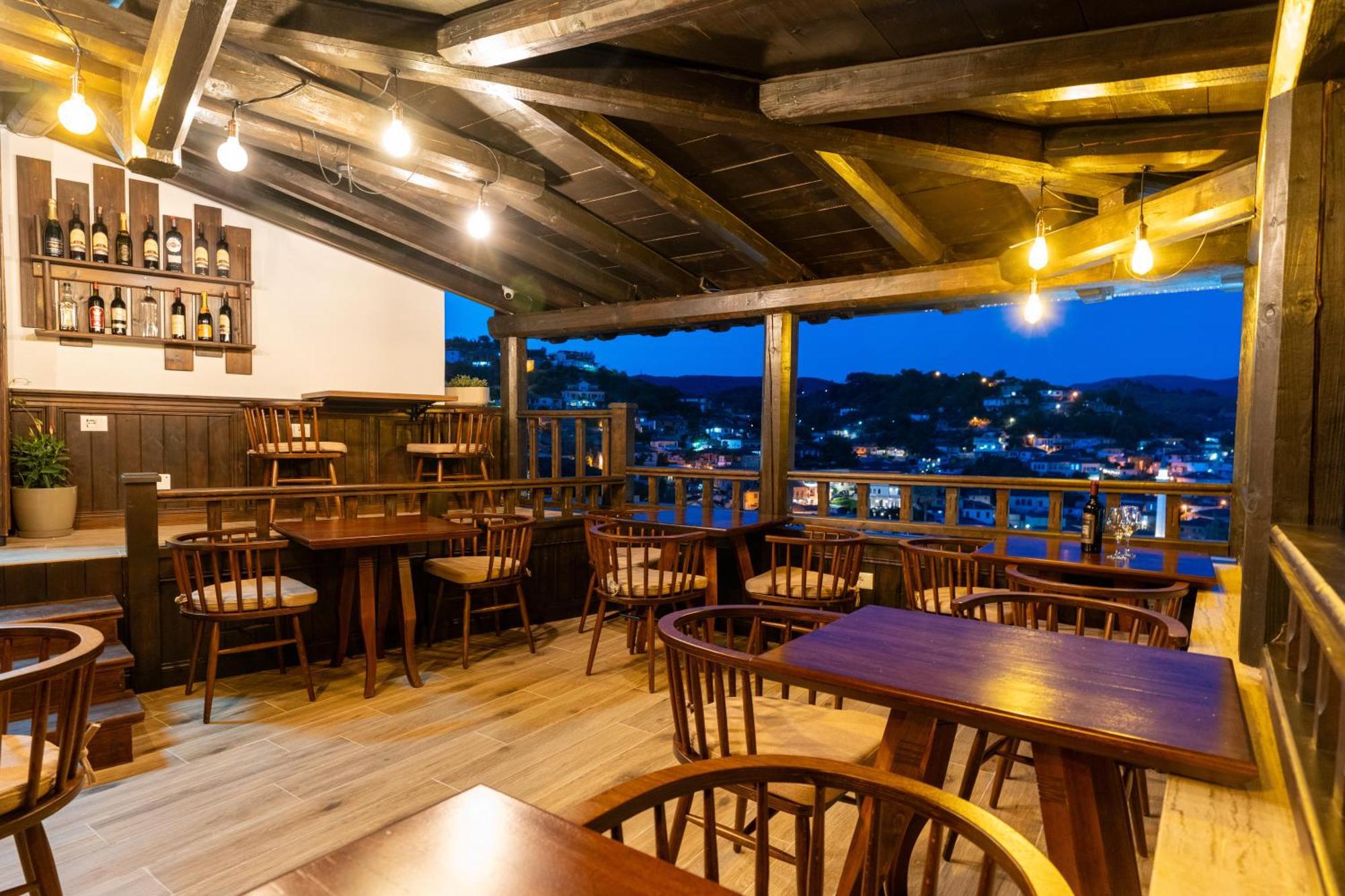 Hotel Bohem Berat Exterior photo