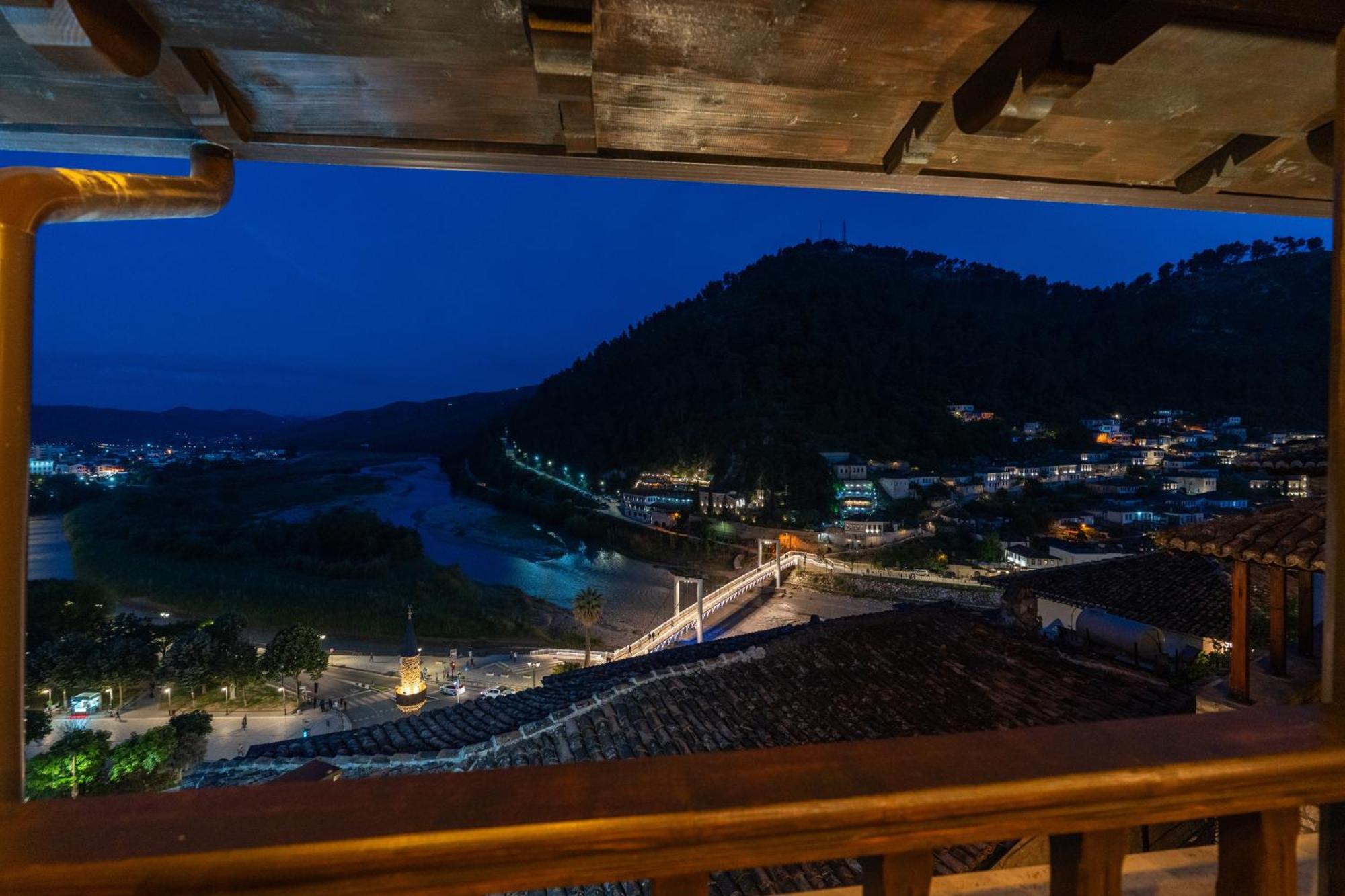 Hotel Bohem Berat Exterior photo