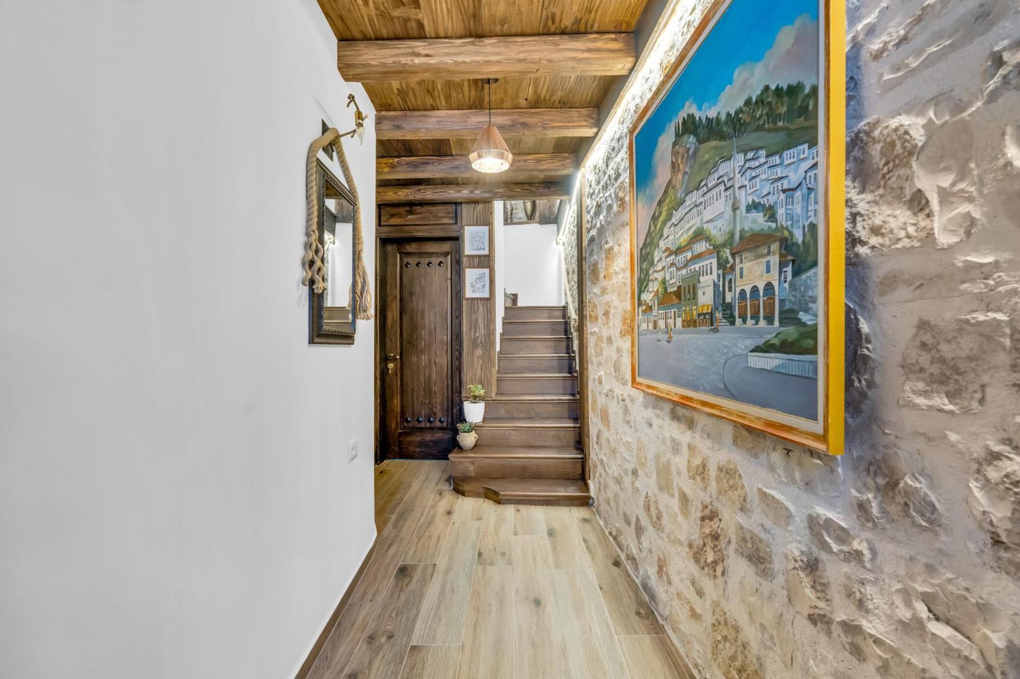 Hotel Bohem Berat Exterior photo
