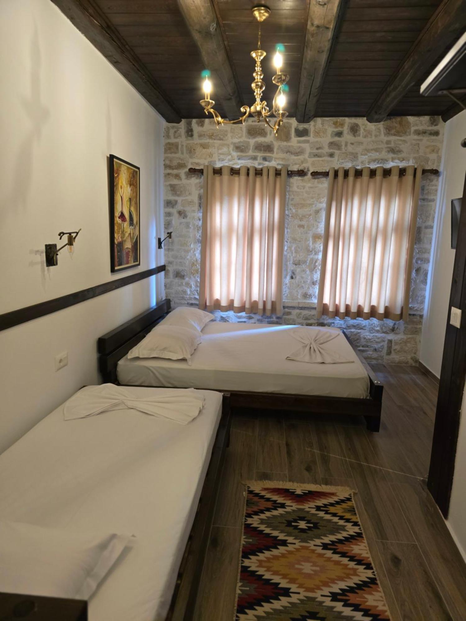 Hotel Bohem Berat Exterior photo